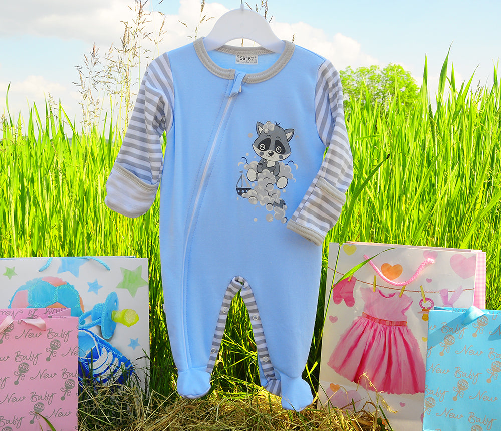 Baby Strampler Schlafanzug in Blau mit Waschbär Overall mit Kratzschutz