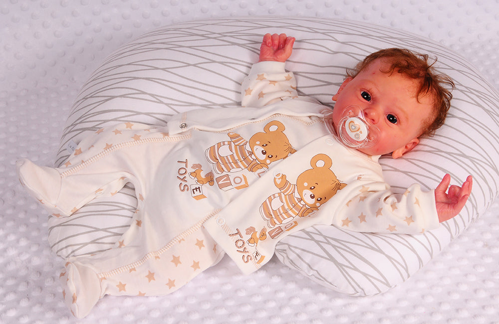 Strampler Mütze und Hemdchen Baby Anzug in Beige mit Sternen und Bär